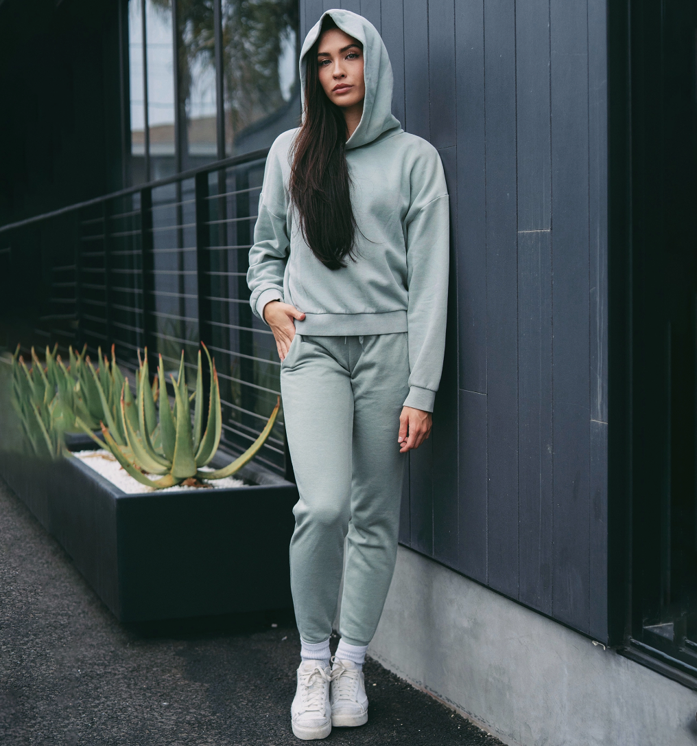 Eco Boxy Hoodie for Women | Hip-Height Design, Sustainable Streetwear Essential