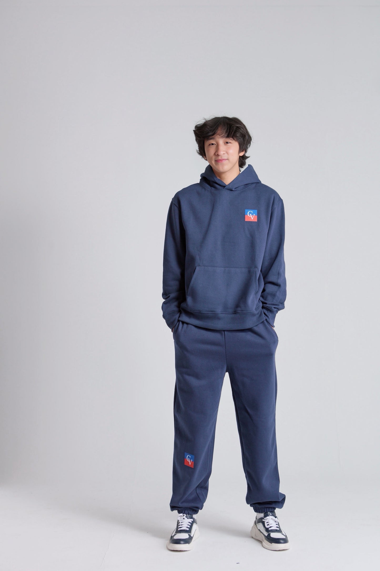 Unisex Luxury Heavyweight Hoodie – Cozy Fleece & Double-layered hood for modern look